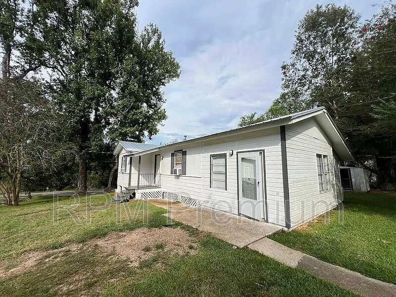 2 bed, 1.0 bath, 780 sqft, $995 — Photo 3