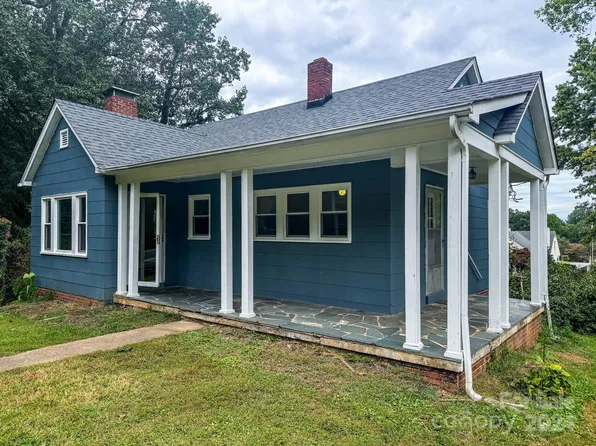 104 Garden Pl, Morganton, NC 28655