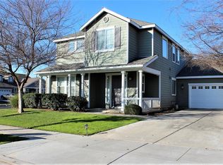 370 E Abbott Ave, Reedley, CA 93654