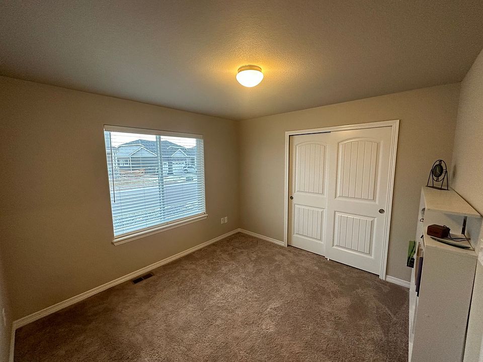 1st image of 4946 Olympus Dr #1