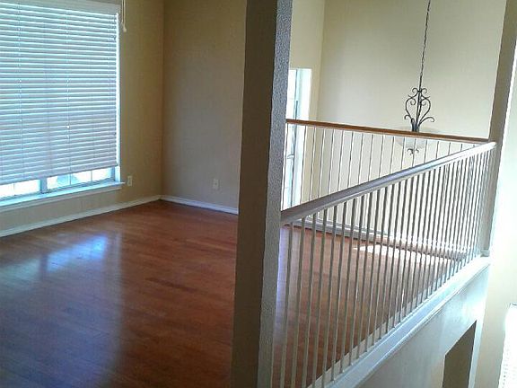 4th image of 9750 Girth Ln