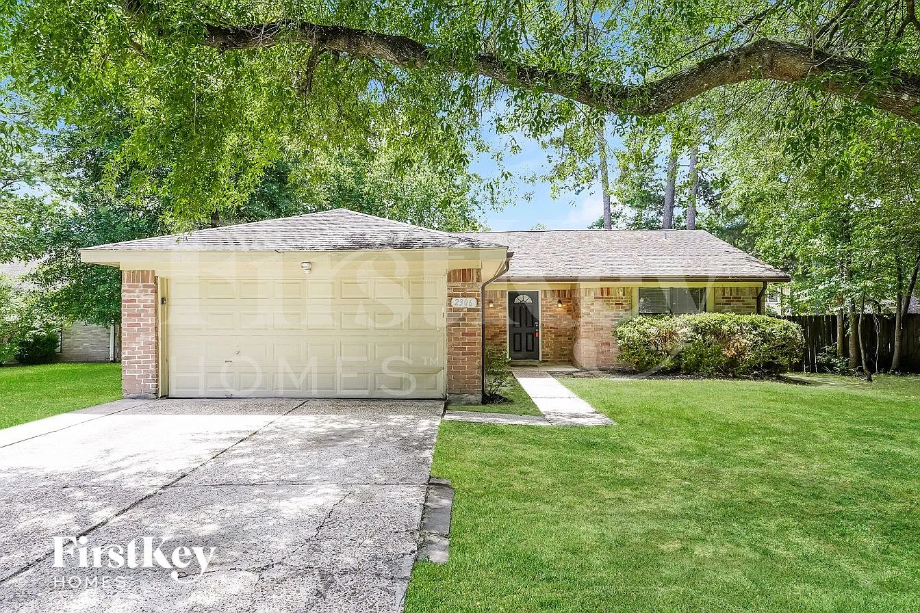 3 bed, 2.0 bath, 1744 sqft, $1,570 — Photo 1