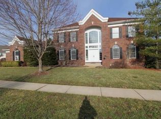 437 Pine Bend Dr, Chesterfield, MO