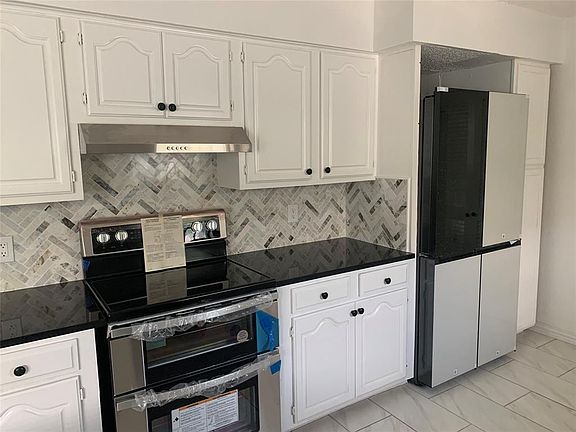 5th image of 1520 Parkside Dr #1520