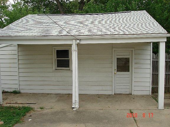2nd image of 26381 Brettonwoods St