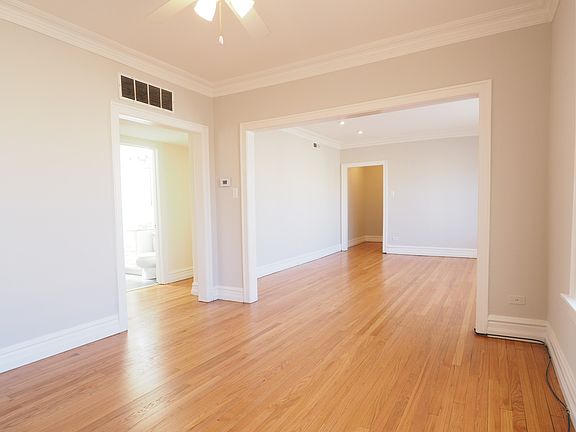 4th image of 2525 W Ardmore Ave APT 1E