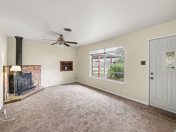 5th image of 1502 Montview