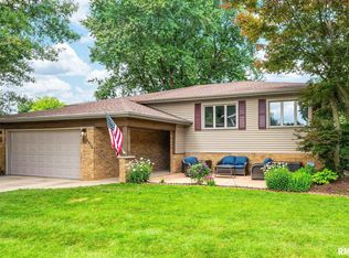 4419 W Lynnhurst Dr, Peoria, IL 61615