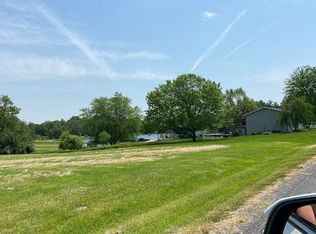 Sycamore St, Grafton, IL 62037