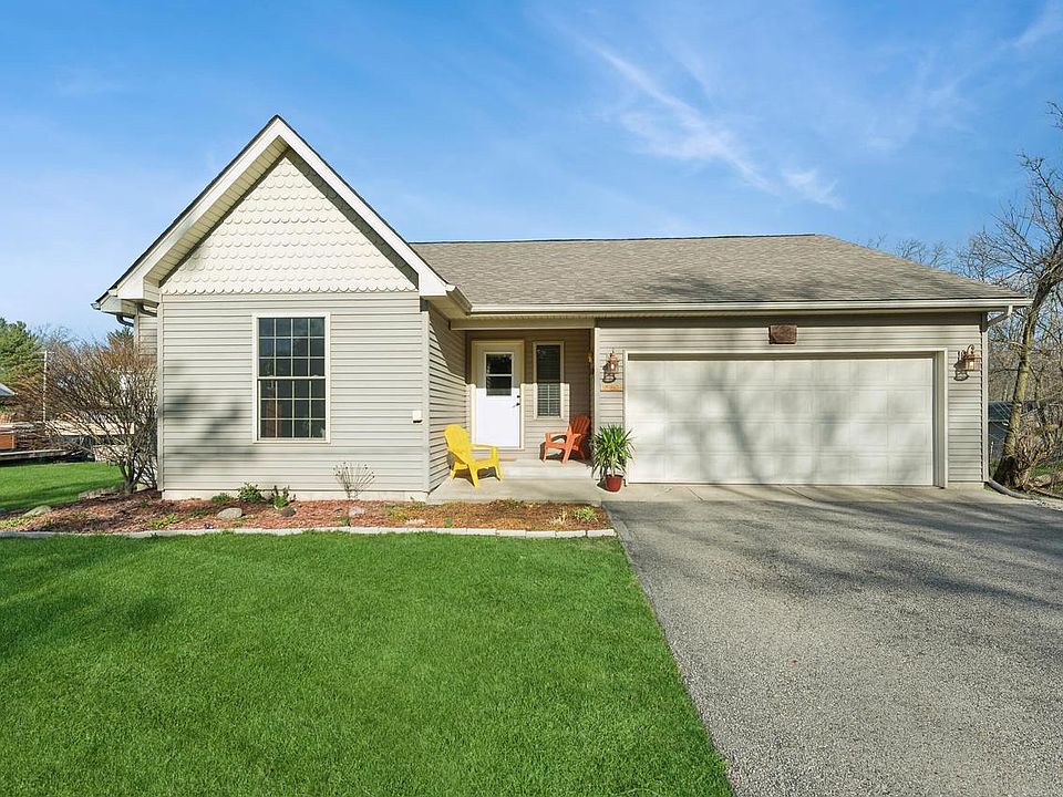 1st image of N1180 Sandalwood DRIVE
