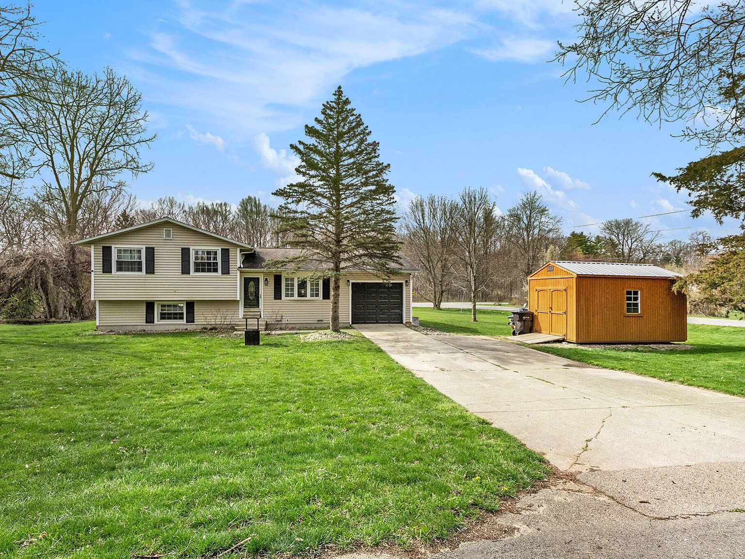 95427 Magician Lake Rd, Dowagiac, MI 49047 Zillow