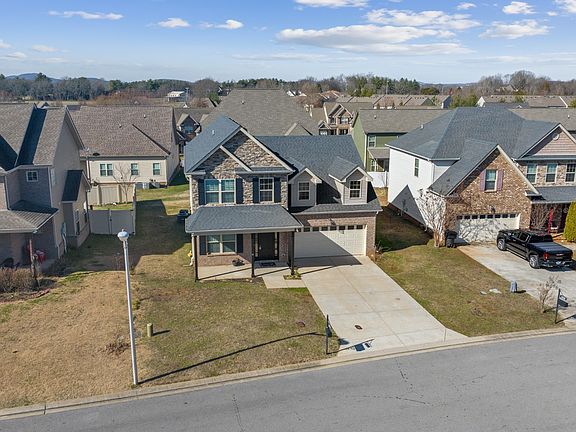 2nd image of 421 Tamarac Dr