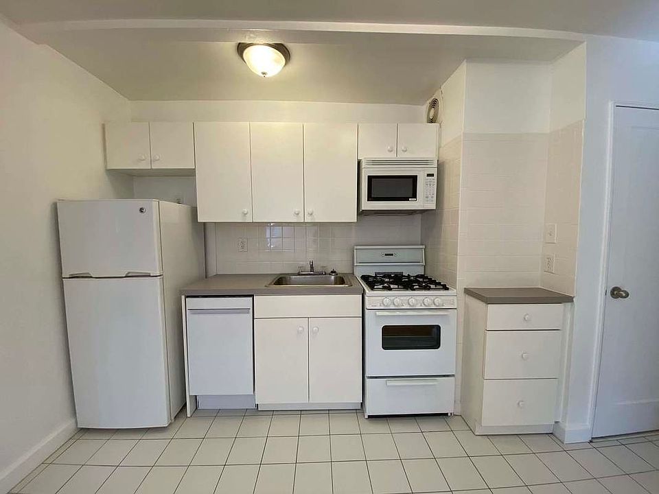 1st image of 135-05 Hoover Ave #K3