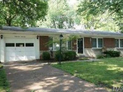2424 Chartom Mar Dr, Saint Charles, MO, 63301