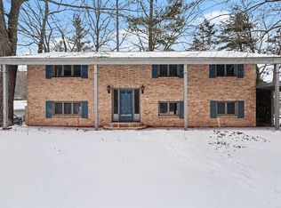 4581 Hillcrest Ave, Oscoda, MI 48750