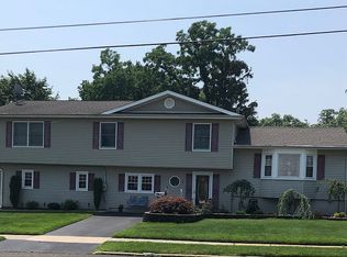 2 Calt Dr, Hazlet, NJ 07730