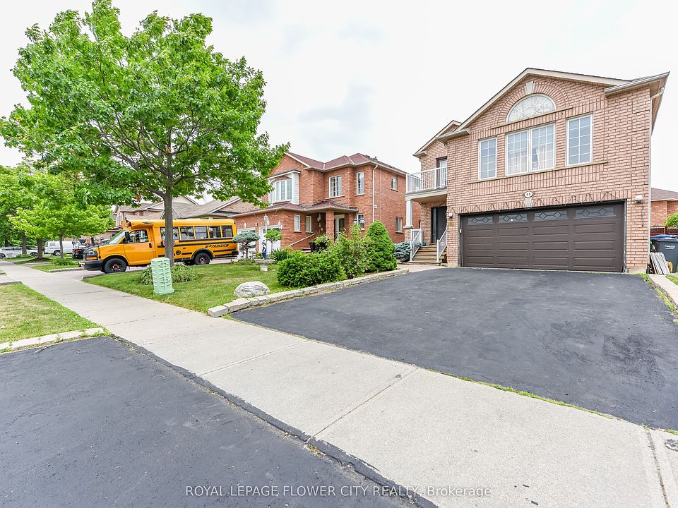 1st image of 46 Pertosa Dr