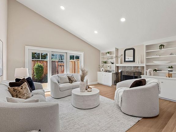 2nd image of 6448 Berwickshire Way