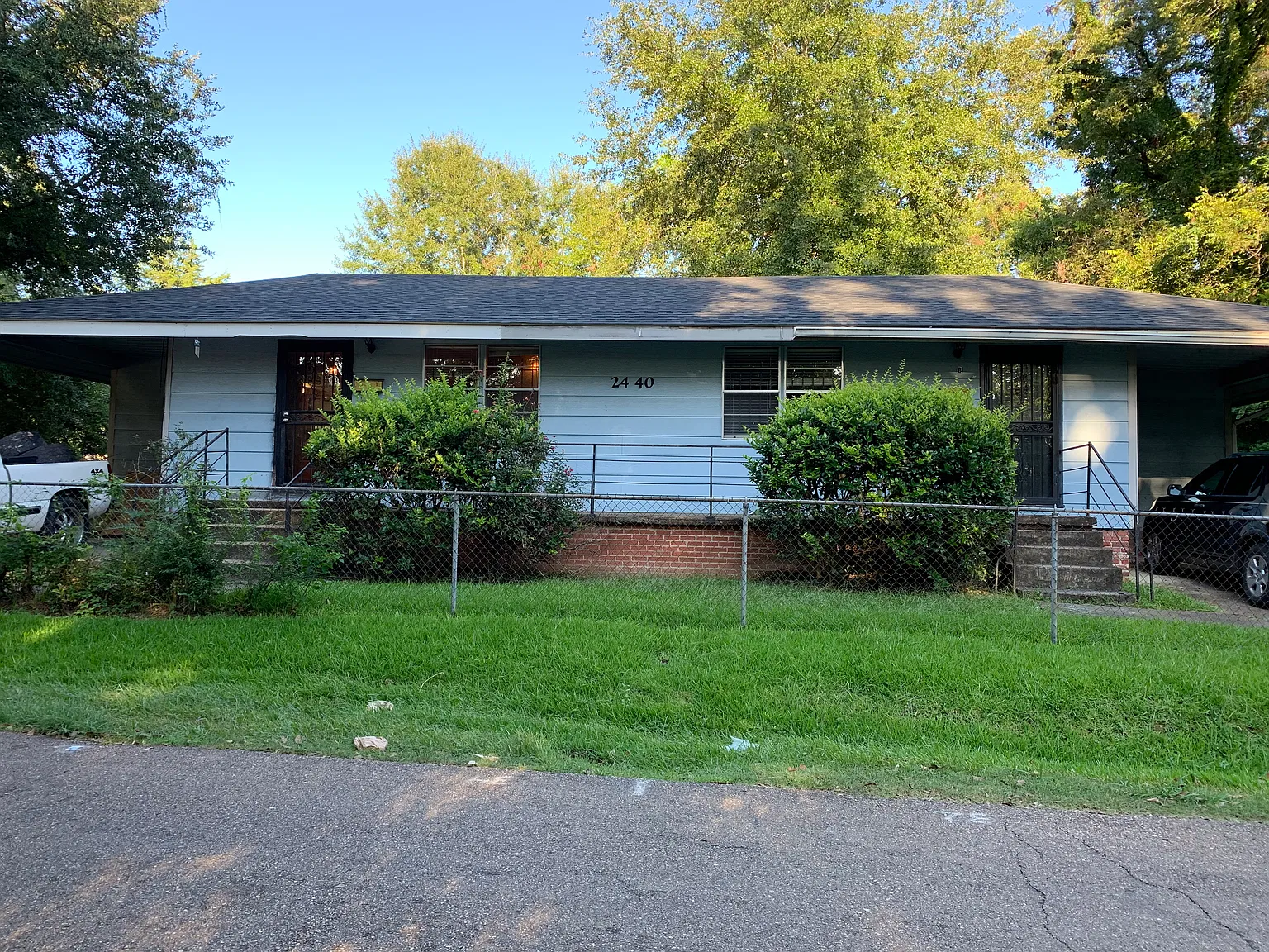 2 bed, 750 sqft, $700 — Photo 2