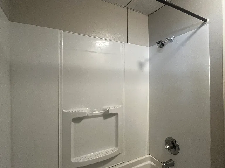 1245 S Main Ave #8 — Photo 7