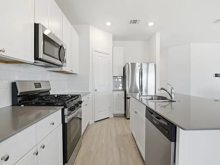 12811 Sage Tarn — Photo 2