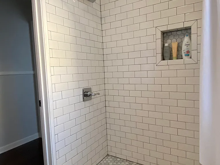 7504 Hollyoak Dr — Photo 19