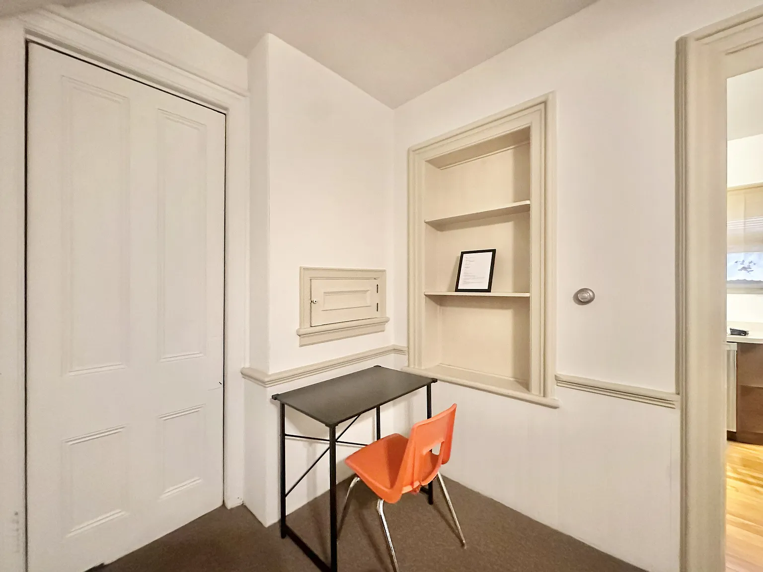 2 bed, 800 sqft, $1,600 — Photo 4