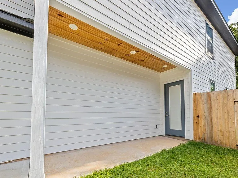 518 Clinton St #A — Photo 3