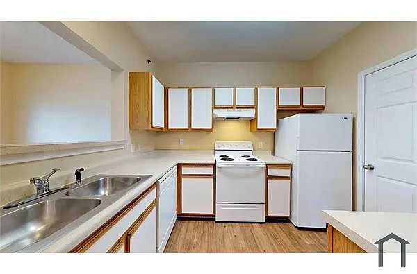 Building Photo - 4319 Deere St #2104