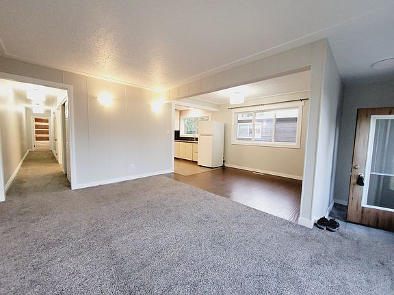 4th image of 7412 83rd Ave NW