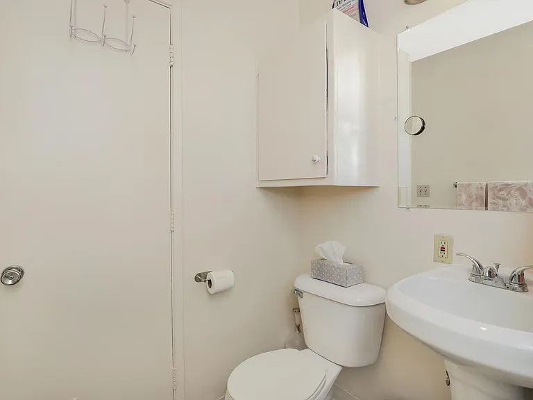 1551 Chalcedony St — Photo 10