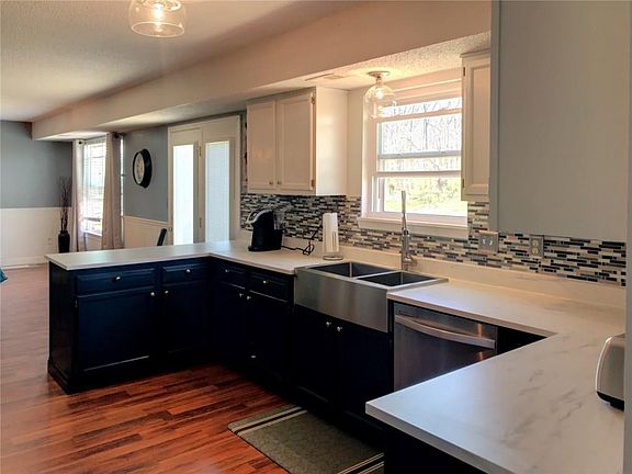 3rd image of 264 Brixton Woods Dr W