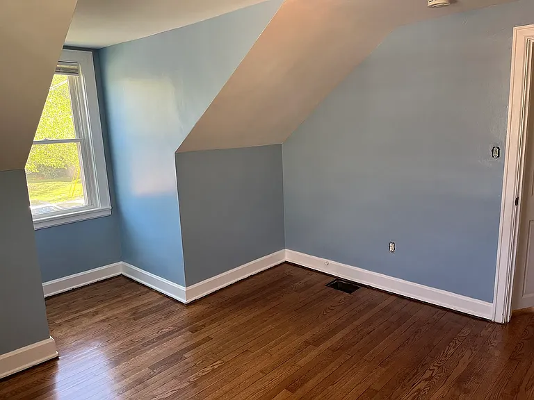 219 Langford Ct — Photo 12