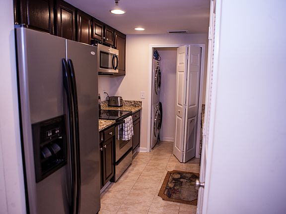 2nd image of 3481 Lakeside Dr NE APT 602
