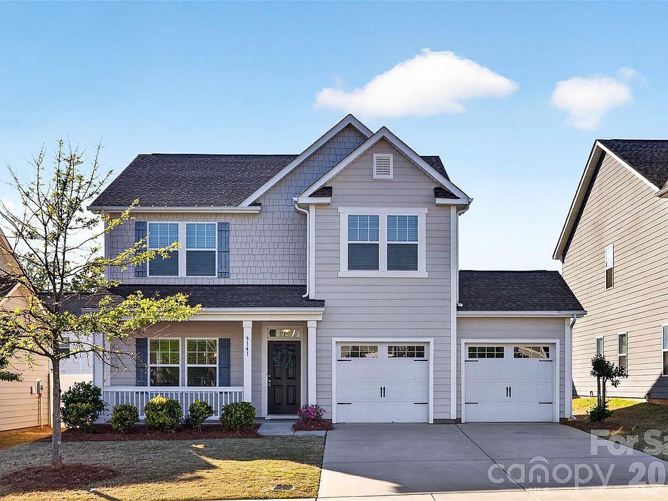 1st image of 5141 Thomasville Dr #165