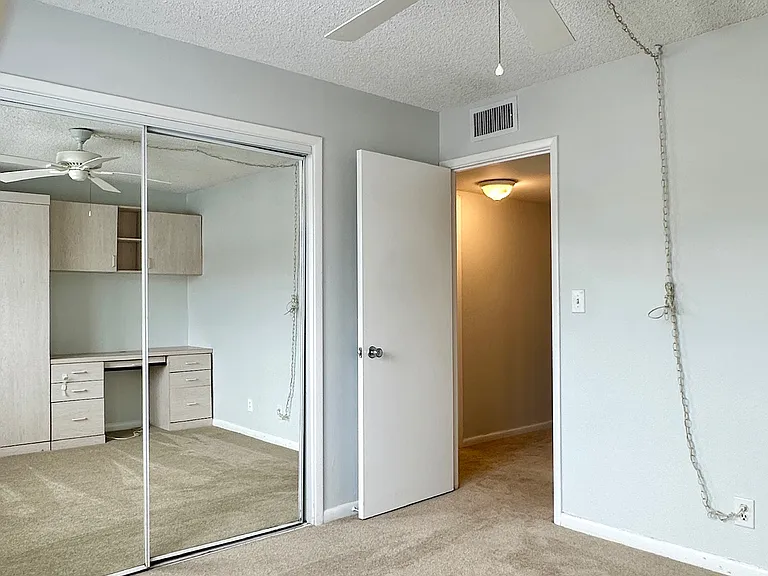 2617 Cove Cay Dr #1-311 — Photo 16