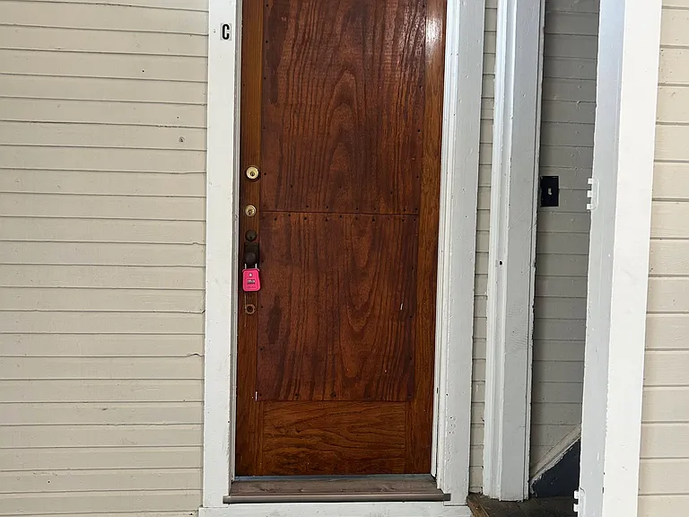 115 Sycamore St #C — Photo 2