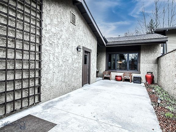 4th image of 1 Gallatin Dr Unit B