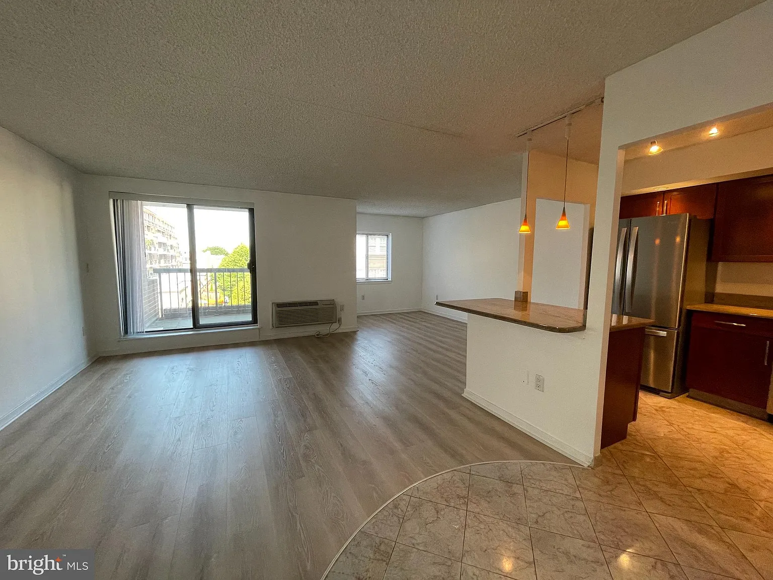 2 bed, 2.5 bath, 1500 sqft, $3,850 — Photo 4
