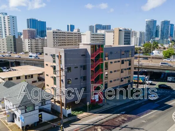 1407 Pensacola St, Honolulu, HI