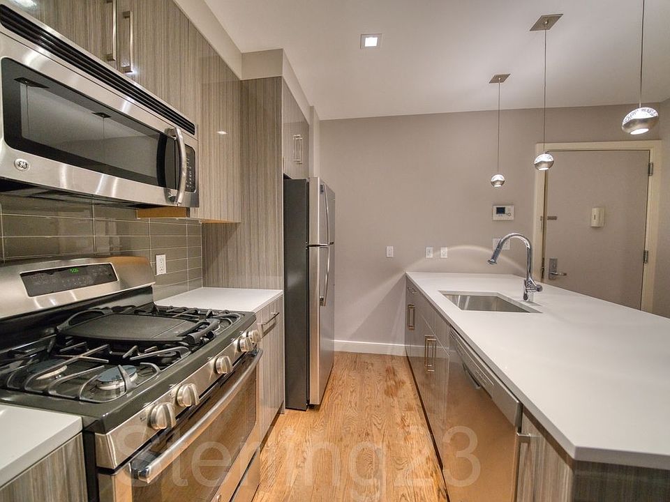 1st image of 2718 Hoyt Ave S APT 3C