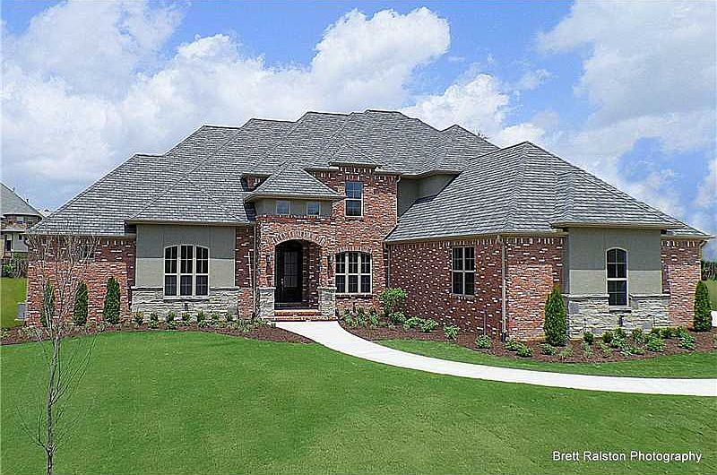 1st image of 55 Buckingham Dr