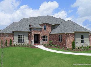 55 Buckingham Dr, Rogers, AR 72758