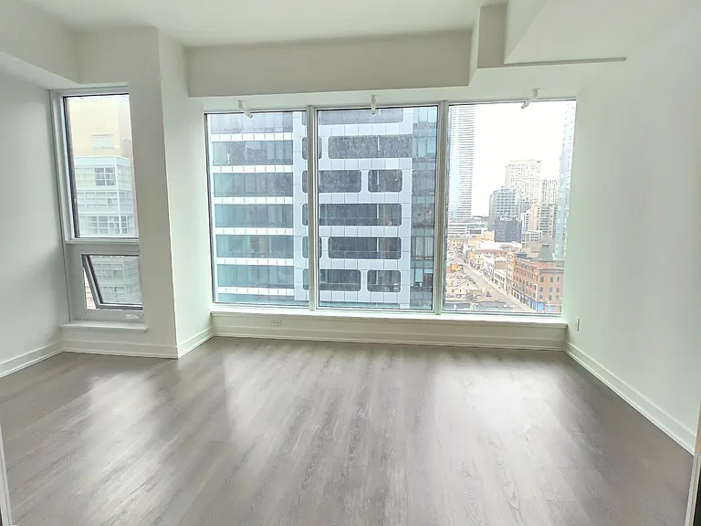8 Wellesley St W #1607 — Photo 14