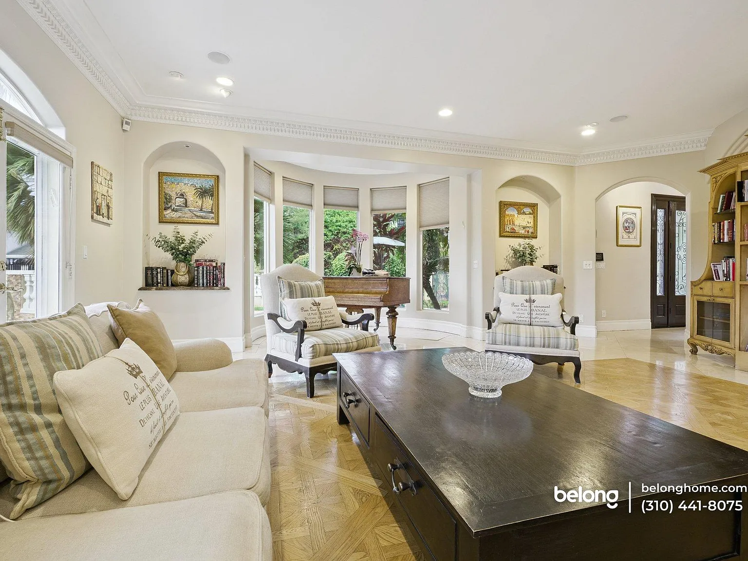 7 bed, 9.0 bath, 9410 sqft, $22,600 — Photo 3