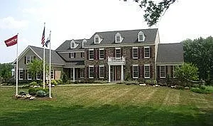 8 Ridgeline Dr photo 1