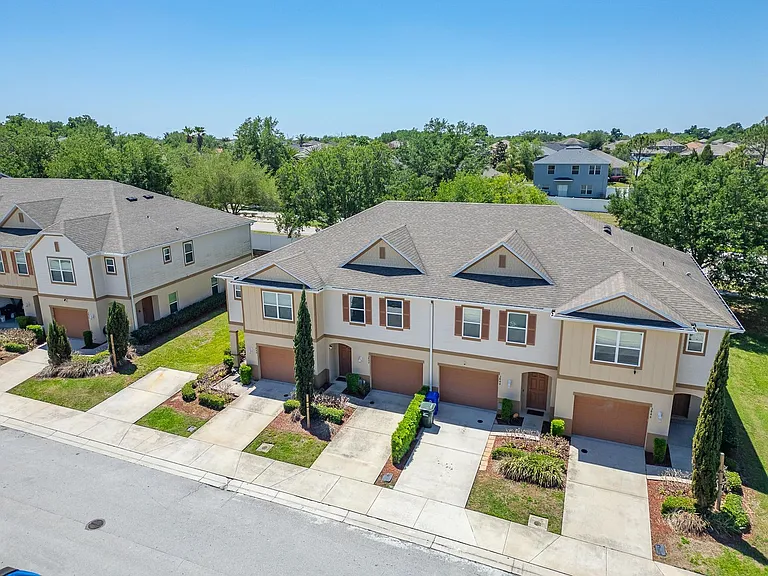 3842 Hampstead Ln — Photo 81