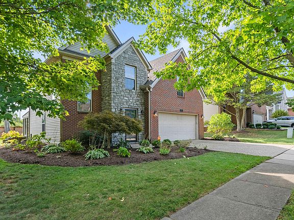 3rd image of 3672 Green Park Ct