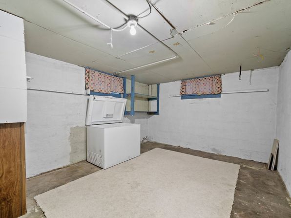 1001 42nd St, Des Moines, IA 50311