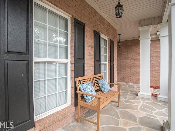 5th image of 235 Winecoff Dr